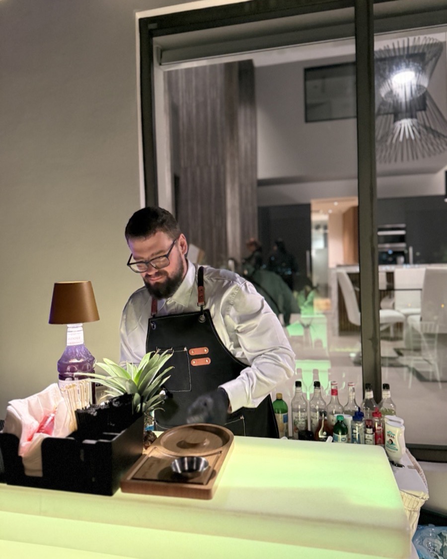 LED bar mocktail setup at kids birthday Miami