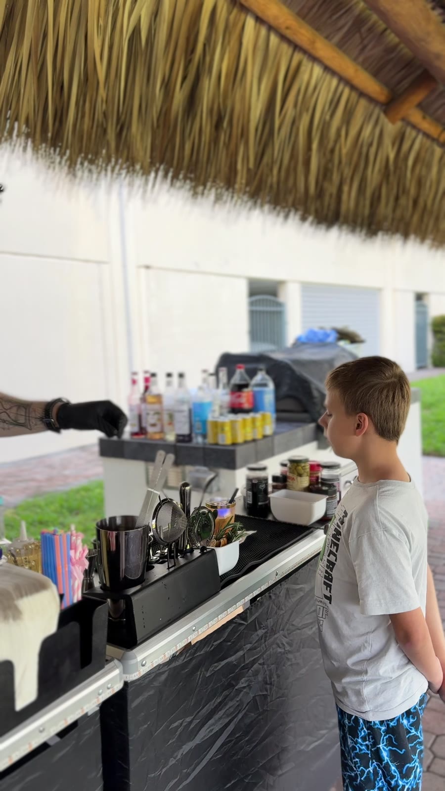 Large family celebration with bar service in Hialeah
